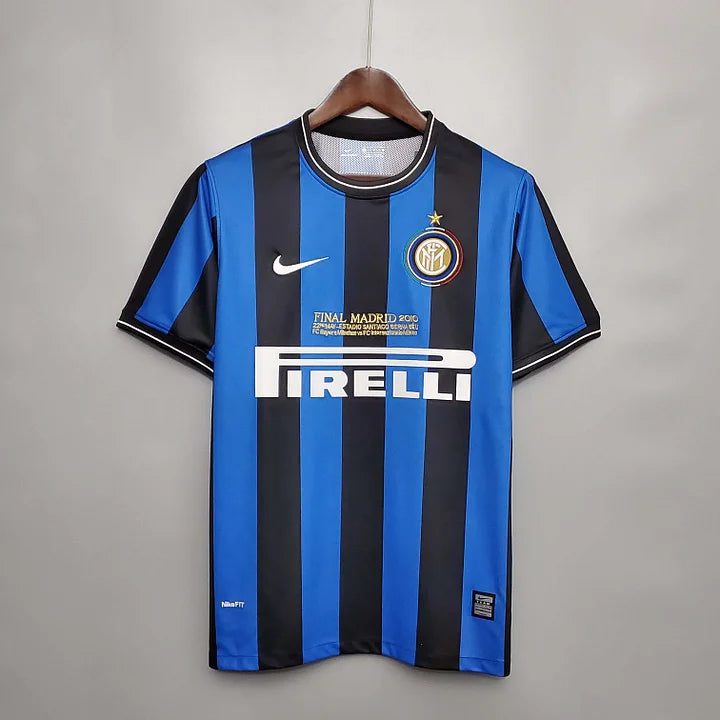 2009/2010 Retro Internazionale Milan Home Football Jersey